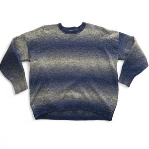 Old Navy Women’s Gradient Blue and Gray Crewneck Sweater